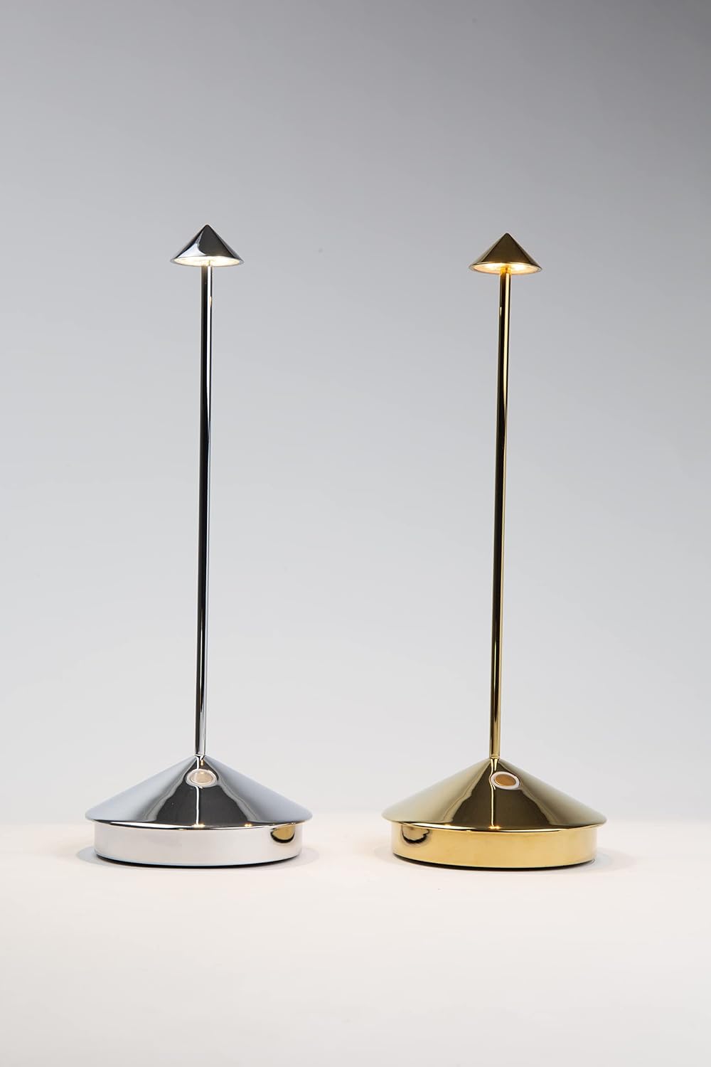 Zafferano, Pina Pro Lamp with Glossy Gold Finish, Rechargeable Cordless Table Lamp with Touch Controls, Usable as an Indoor Lamp, Dimmer, 2200-3000 K, Height 11.4 Inches