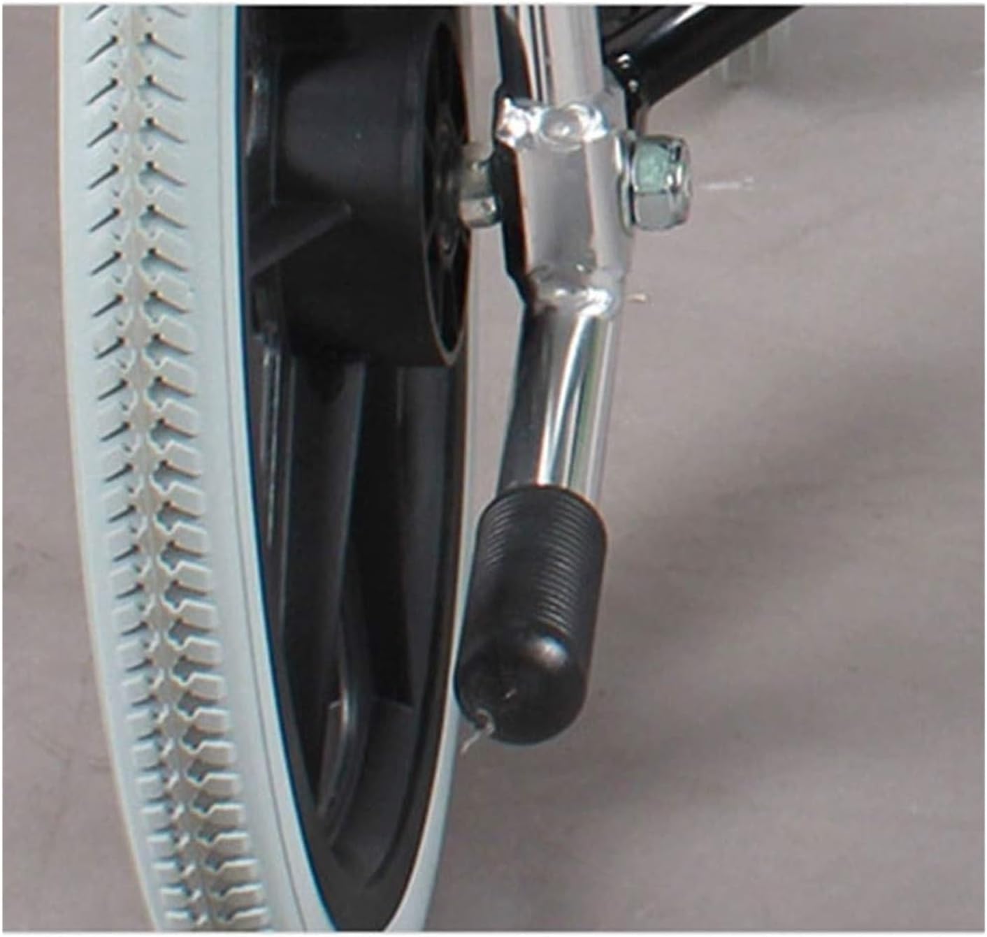 Folding wheelchairs Folding Wheelchair Sponge Cushion Small Foldable Aluminum Alloy Disability Scooter Ramp Safety Brake Loading 100kg Push Type Trolleys