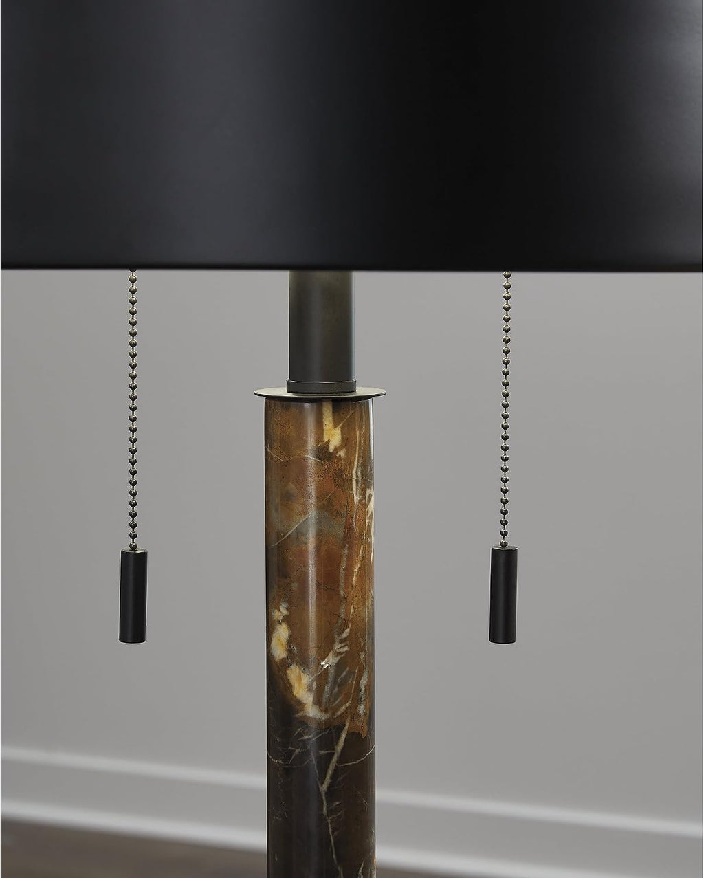 Signature Design by Ashley Alanbert Industrial Metal Table Lamp with On/Off Pull-Chain Switch, Light Brown & Black