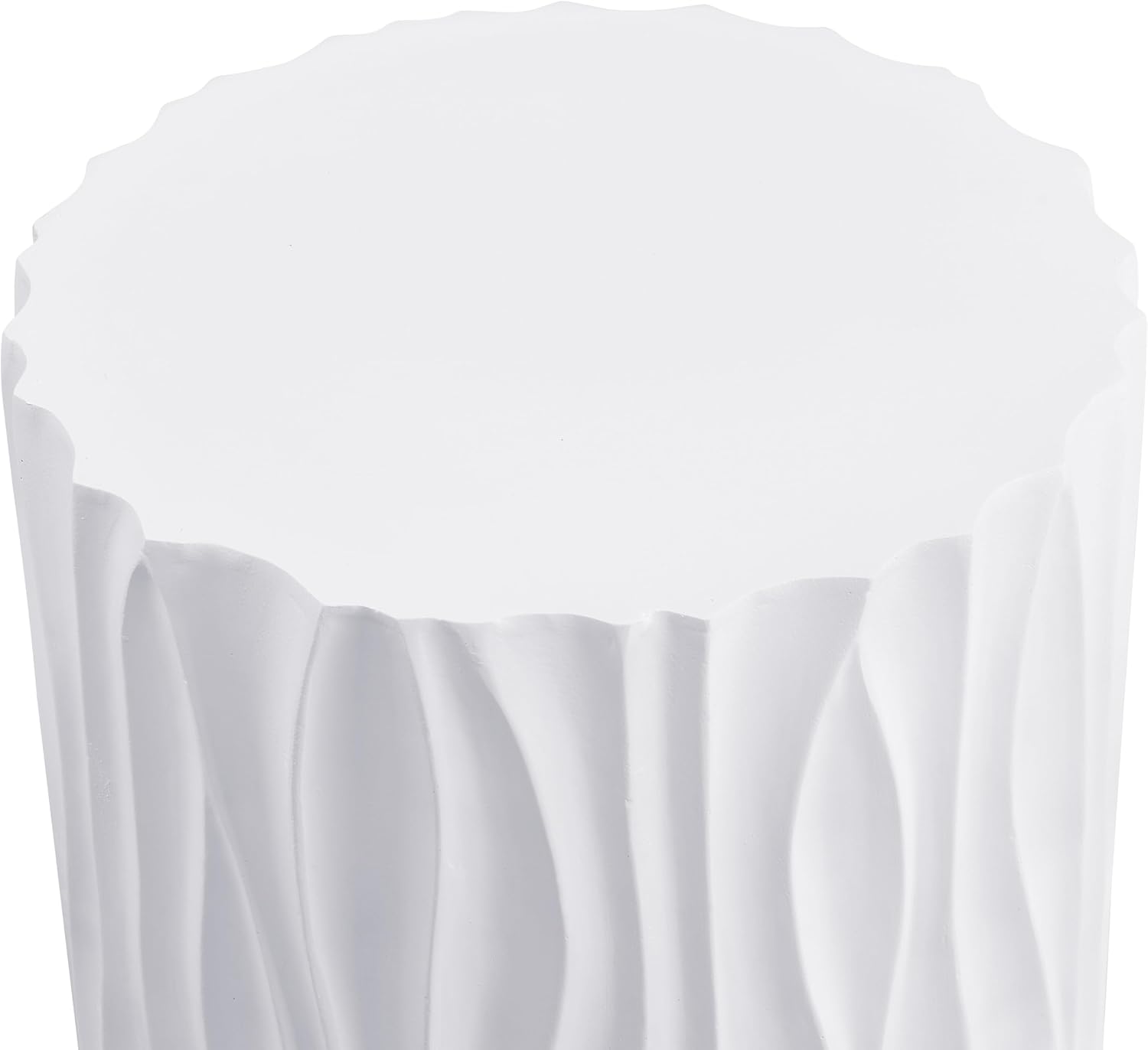 WILLIAMSPACE 15.75' Round Side Table with Wavy Fluted for Indoor & Outdoor, Modern Travertine Faux Marble Stone Small Coffee Table End Table, Magnesium Oxide, No Assembly, White