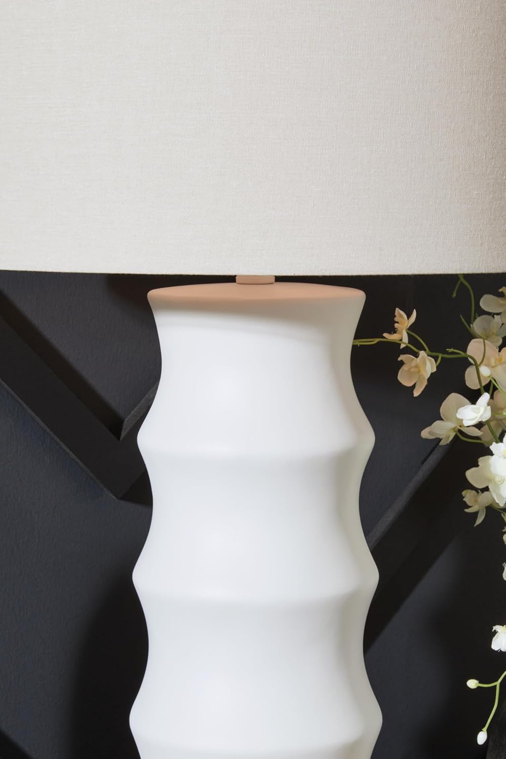 Signature Design by Ashley Veraleigh Transitional Polyresin Table Lamp with 3-Way Switch, White