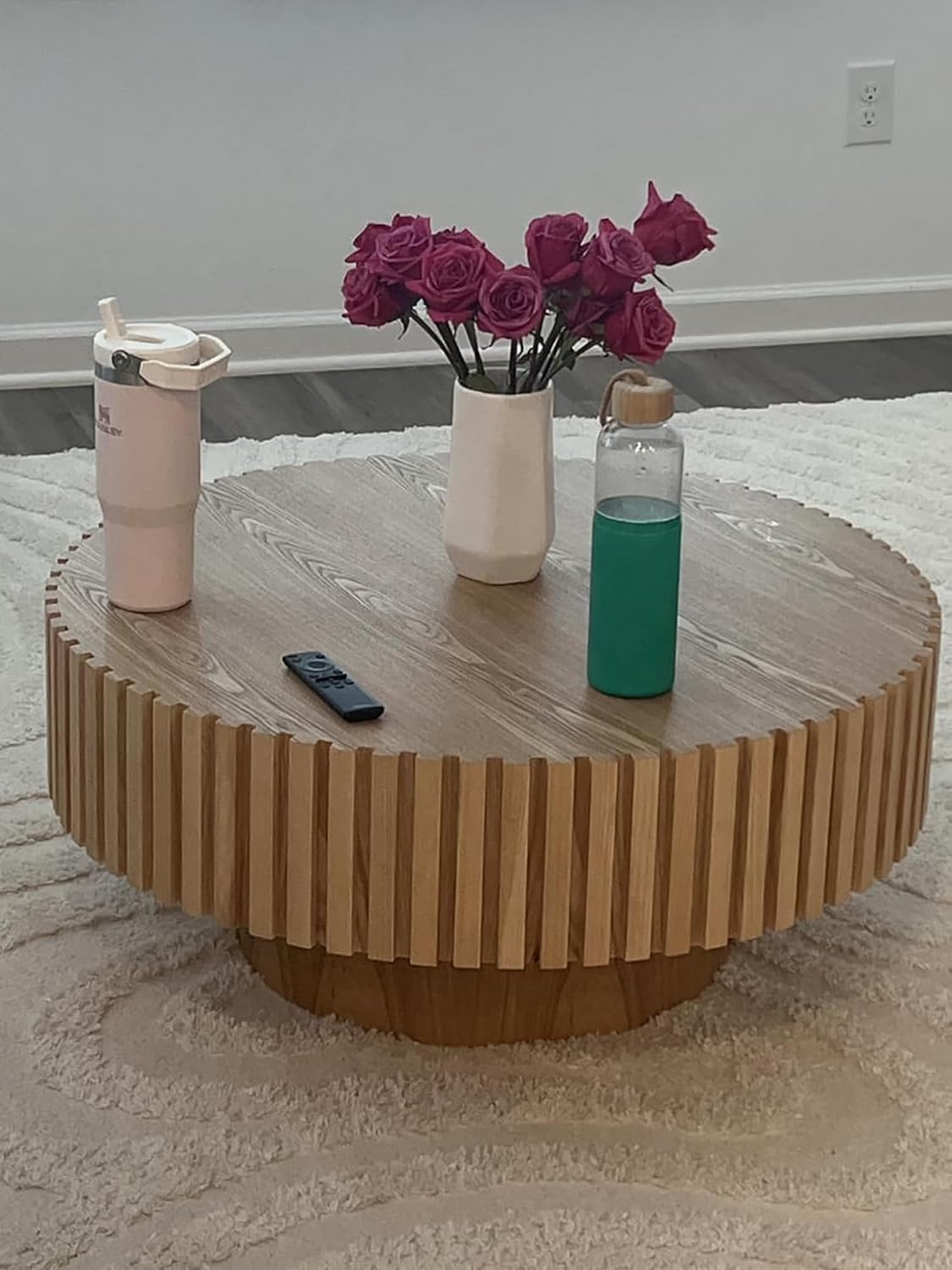 JUSTONE 31.5' Rustic Round Coffee Table - Oak Wood Drum Accent Table for Living Room, Handcrafted Relief Carving,ø31.5'x13.8'H (Natural Oak Finish)