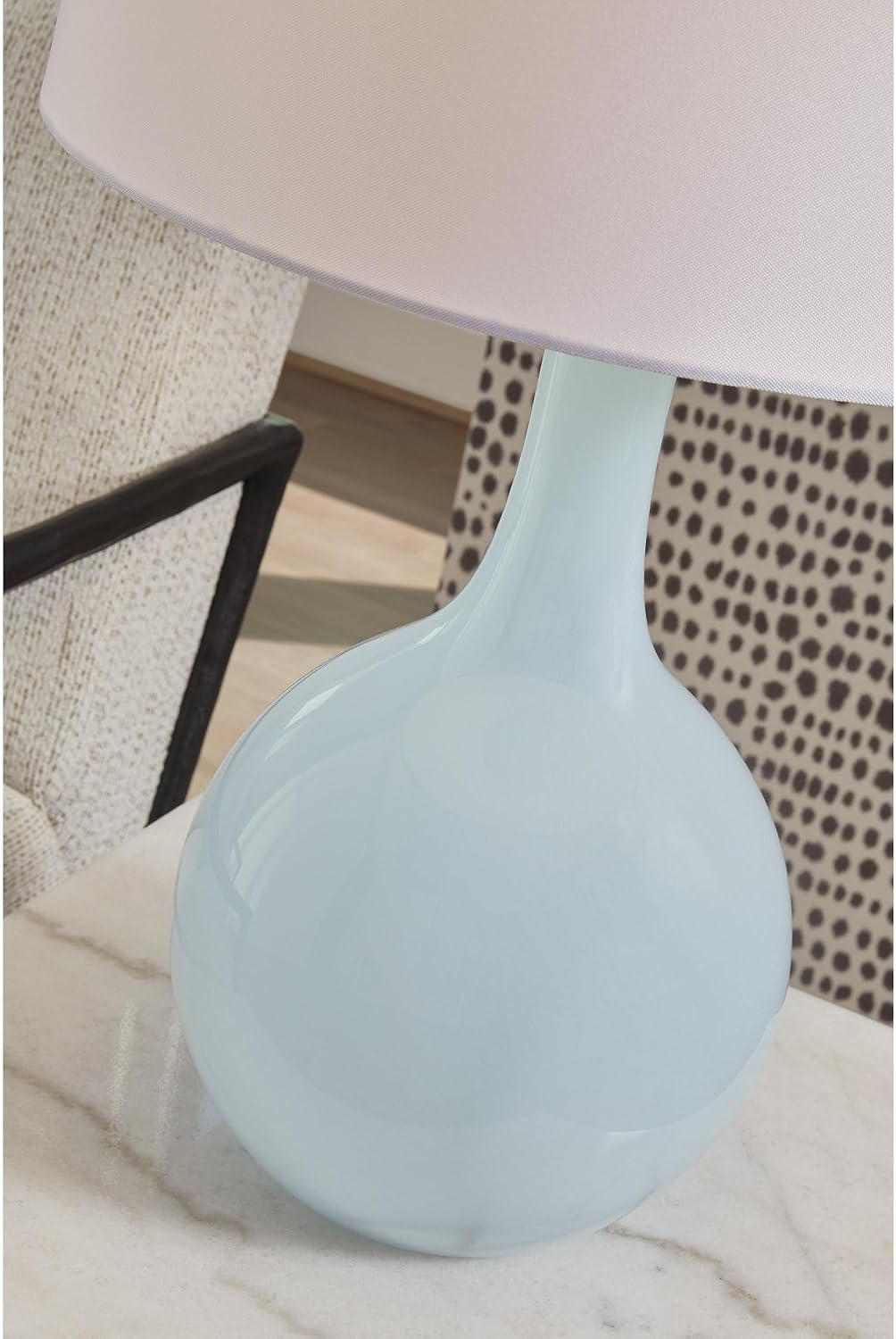 Signature Design by Ashley Rylanton Coastal Glass Table Lamp with 3-Way Switch, Light Blue