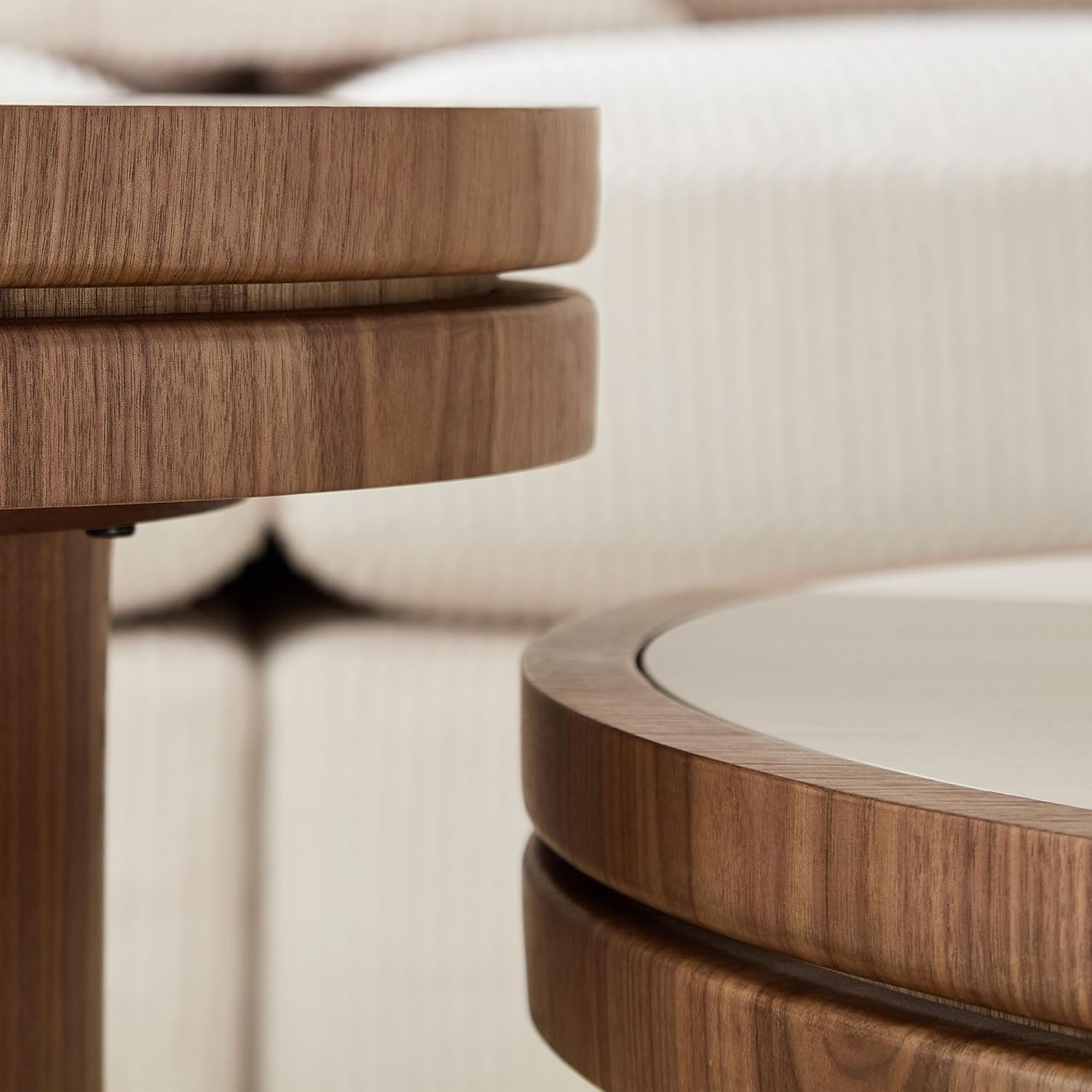 JUSTONE 19.49 '' Round Fluted Coffee Table Small Accent Table for Living Room,Modern Small Accent Table Sofa Side End Table for Living Room,Home Balcony(Walnut)