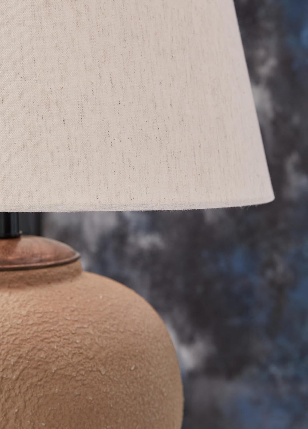 Signature Design by Ashley Scantor Industrial Textured Metal Table Lamp with 3-Way Switch, Light Brown