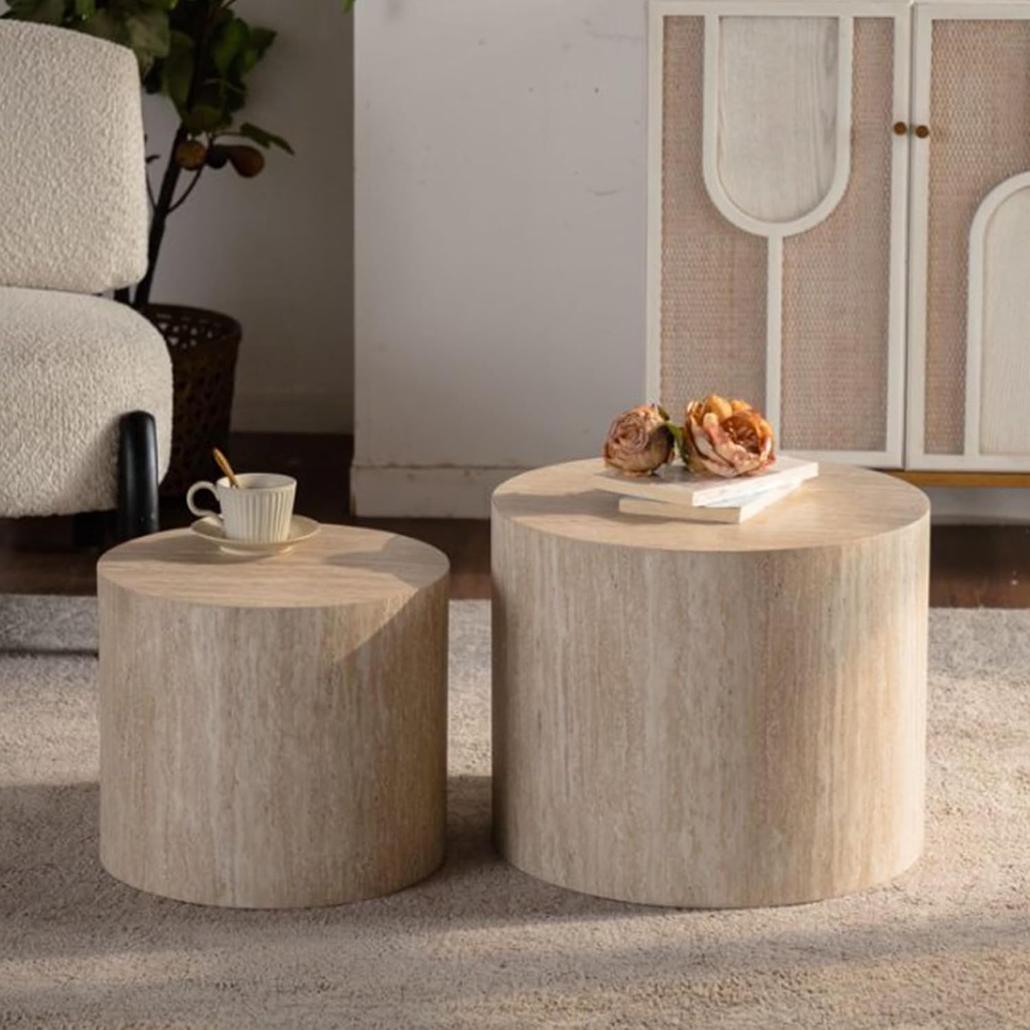 Nesting Coffee Table Set of 2, Modern Round Coffee Table with Non-Slip Feet, Oak Wooden Circle Accent Tables for Small Spaces Living Room Bedroom Balcony Office Drum Side Table (Amber)