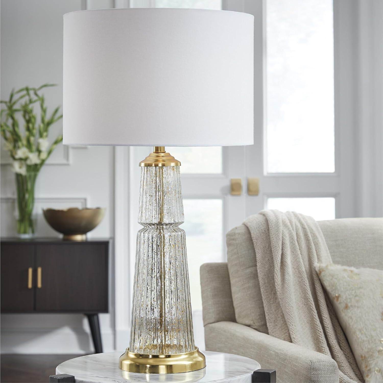 Signature Design by Ashley Bakersboro Coastal Metal Table Lamp with 3-Way Switch, Clear & Metallic