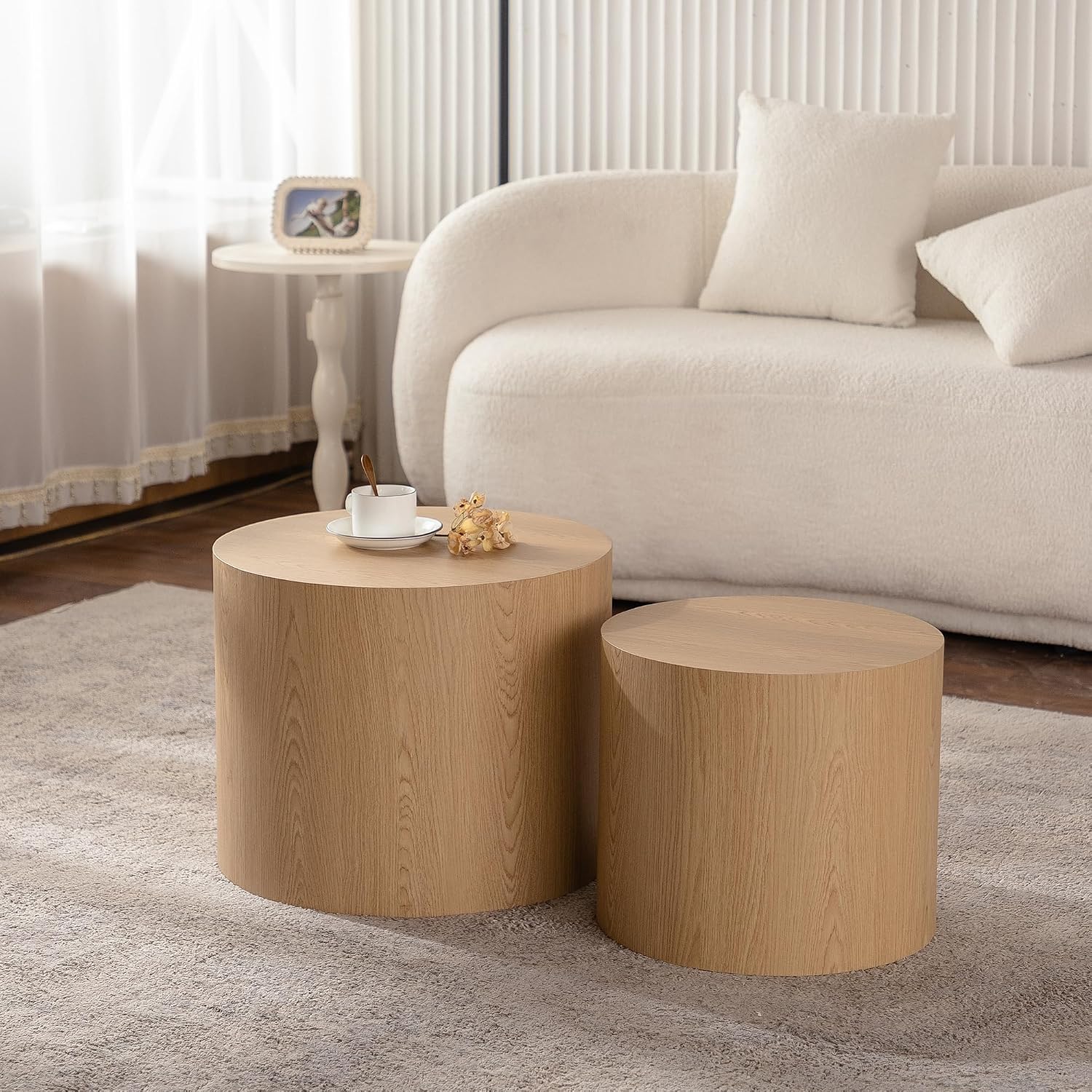 GDFStudio Round Nesting Coffee Table Set of 2, Modern Wooden Accent Side Table, Space Saving Small Circular Tea Coffee Tables and End Tables Sets for Living Room Small Space, No Assembly, Natural Wood