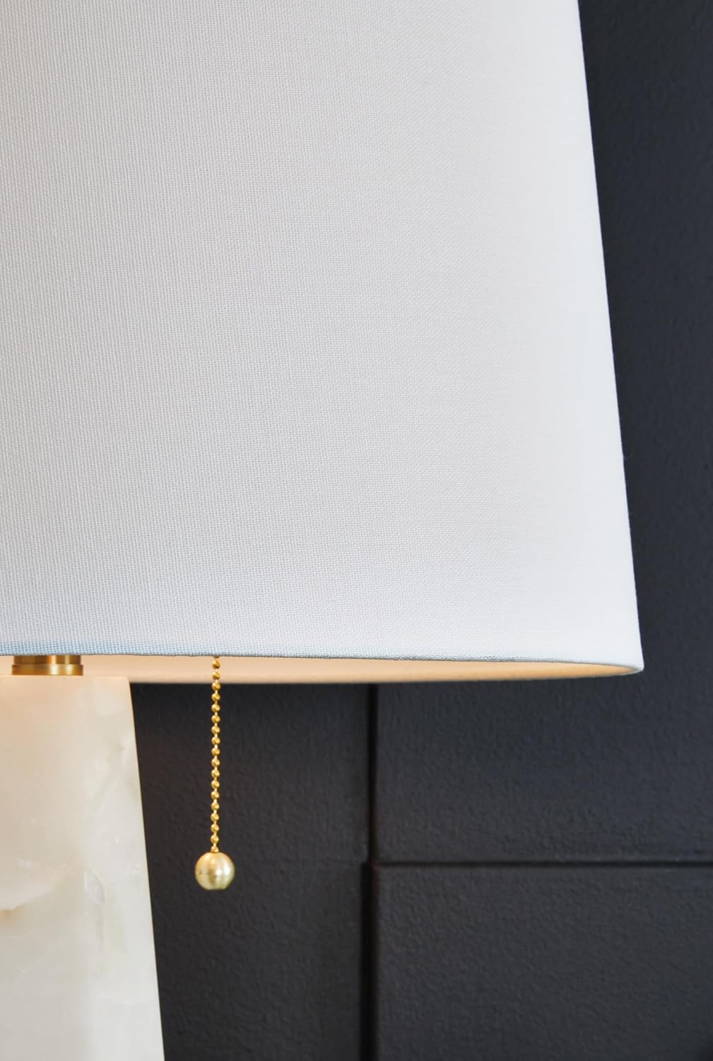 Signature Design by Ashley Laurellen Contemporary Table Lamp with 2 Sockets and Pull Chain Switch, Fabric Shade, Resin and Alabaster, 23.25' High, White