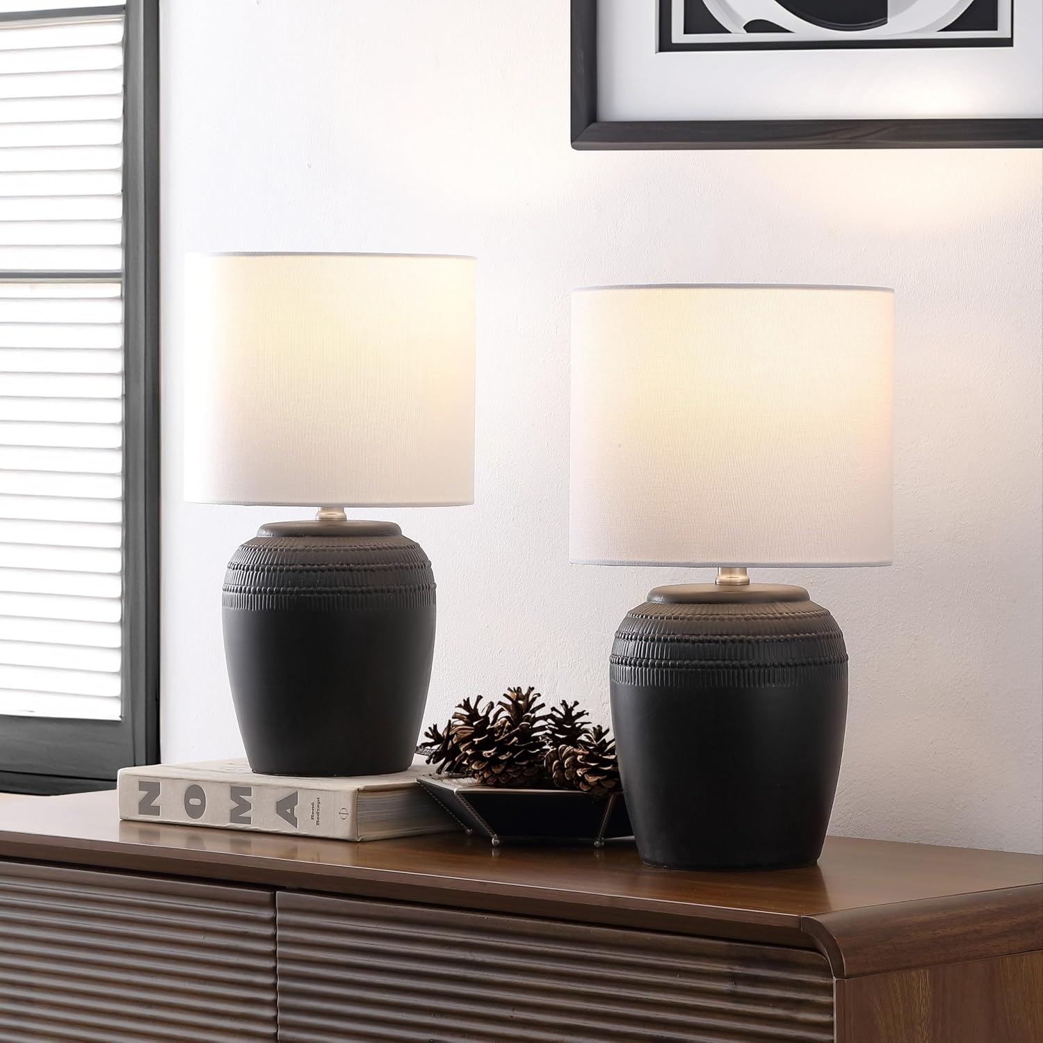 JONATHAN Y 16.75' Black/Nickel Ceramic Table Lamp Set of 2, Rustic Traditional Reeded Vase Lamps with White Linen Shade for Bedroom Living Room Decor JYL5707A-SET2