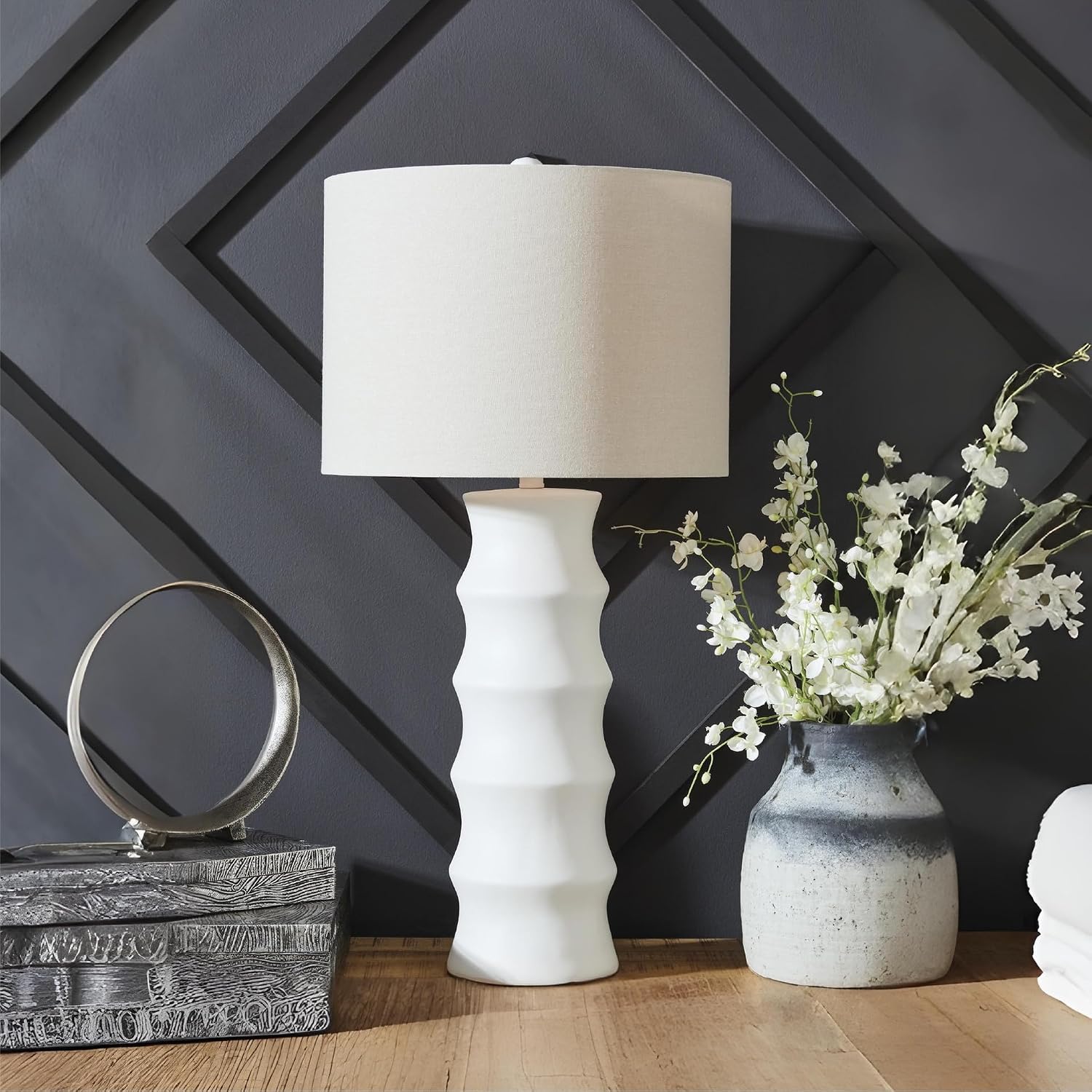 Signature Design by Ashley Veraleigh Transitional Polyresin Table Lamp with 3-Way Switch, White