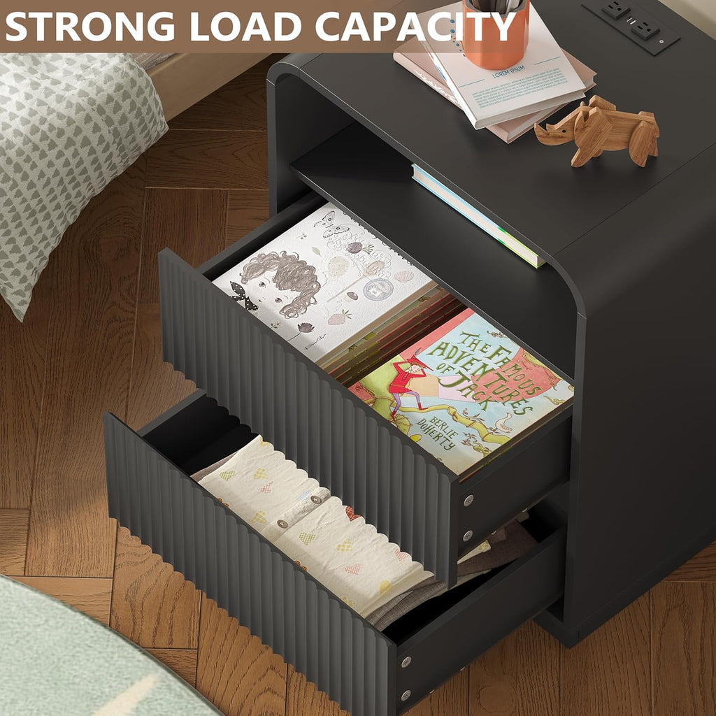 BORNOON Dresser with 2 Drawers and Charging Station, Fluted Bedside Table with Round Curved Corner, Hidden Handles, 2 AC Outlets and 2 USB Ports, Modern Wood End Table with Open Shelf for Bedroom