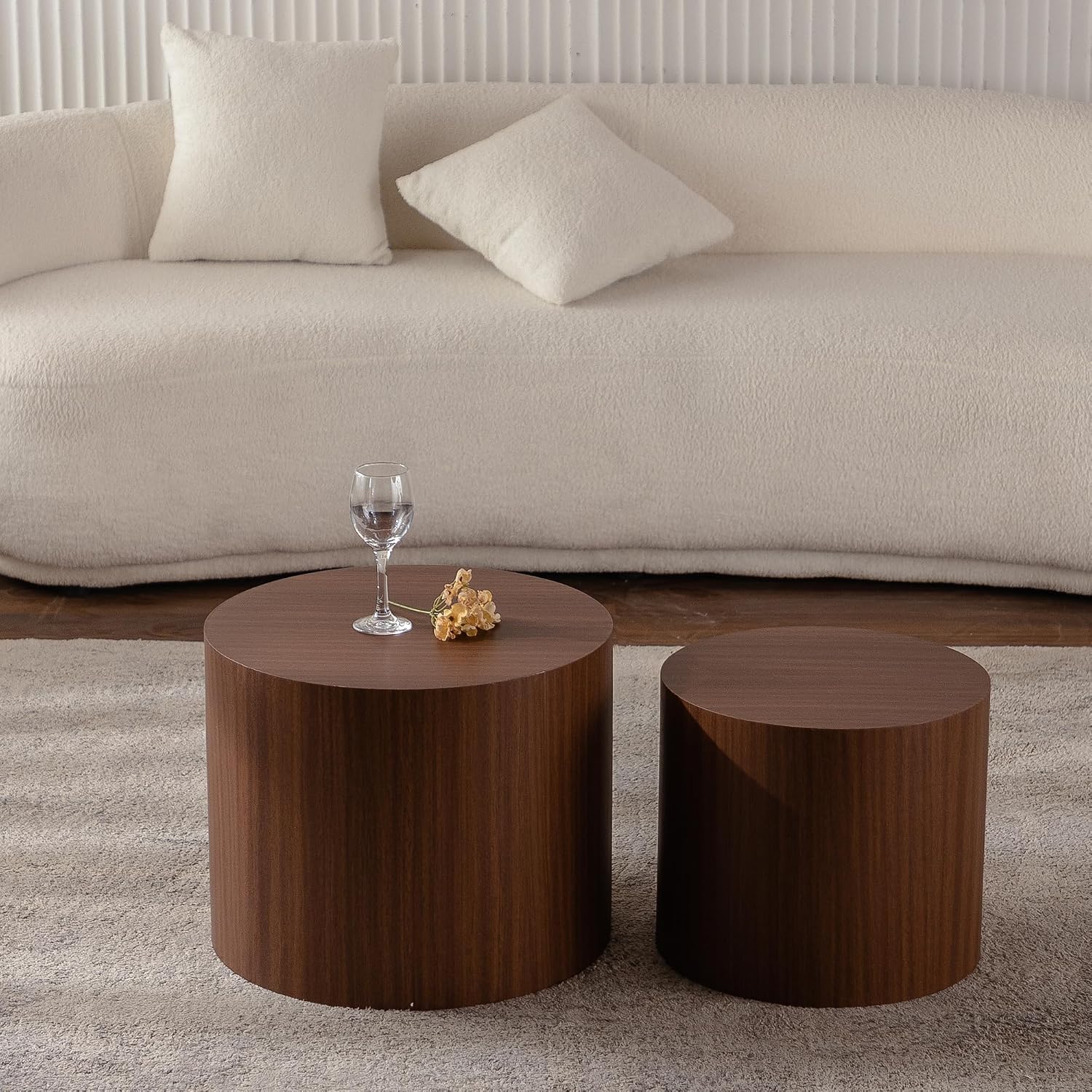 GDFStudio Round Nesting Coffee Table Set of 2, Modern Wooden Accent Side Table, Space Saving Small Circular Tea Coffee Tables and End Tables Sets for Living Room Small Space, No Assembly, Walnut
