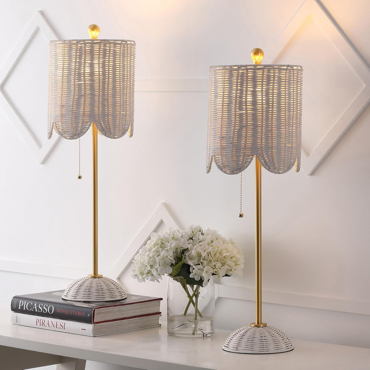 JONATHAN Y 27.5' White/Brass Gold Coastal Buffet Table Lamp Set of 2 for Bedroom, Boho Table Lamps with Natural Rattan Scalloped Shade, Pull Chain, LED Bulbs Included (JYL1138B-SET2)