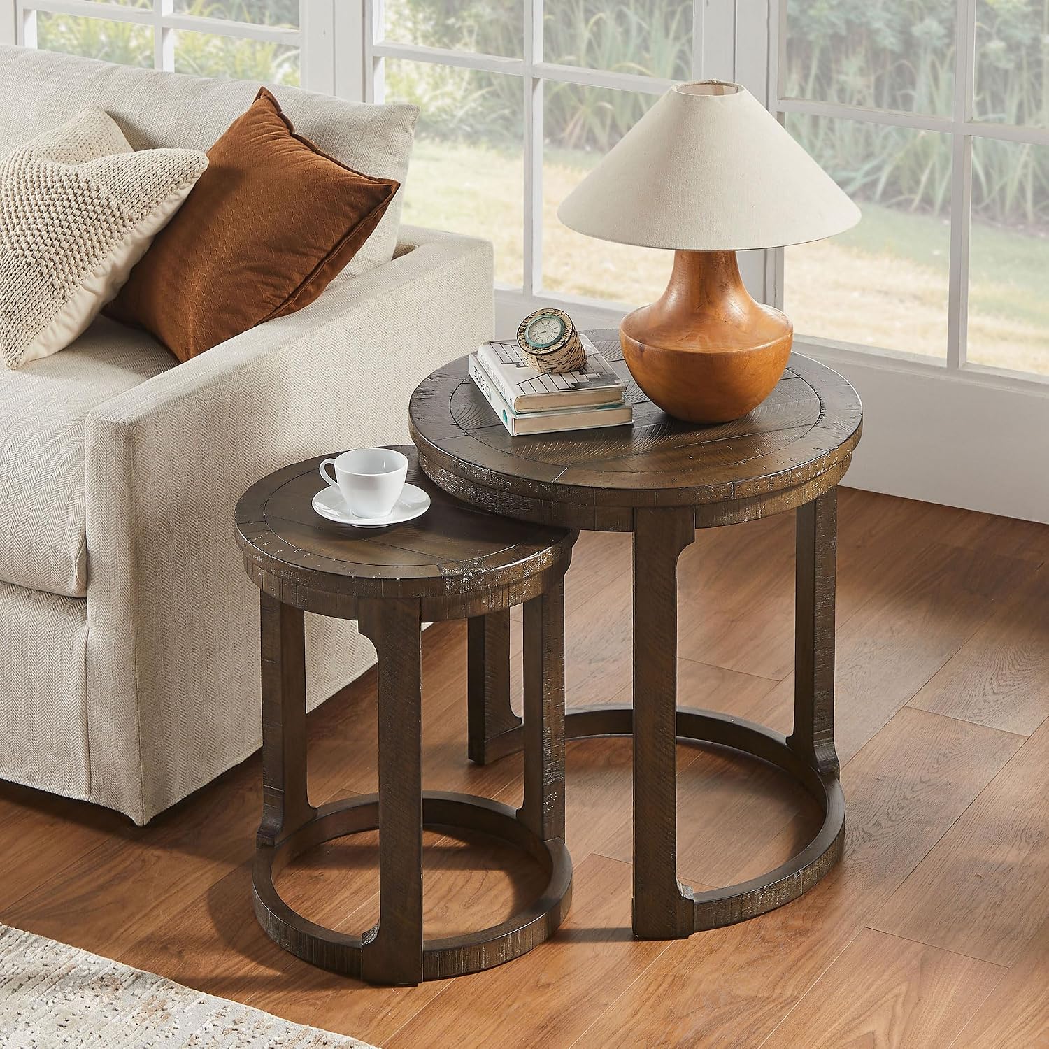 WILLIAMSPACE 24' Round Nesting Coffee Table Set of 2, Solid Wood Coffee Tables Mid Century Rustic Farmhouse Side End Tea Table for Living Room, Apartment (Drak Brown)