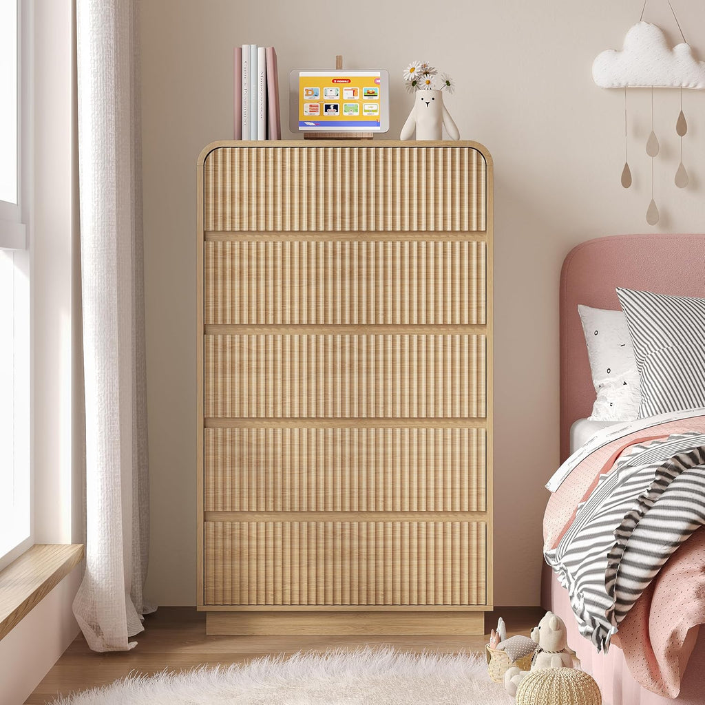 BORNOON Tall Dresser for Bedroom with 5 Drawers, Fluted Chest of Drawers with Round Curved Corner, Hidden Handles, Modern Wood Storage Organizer for Bedroom, Nursery, Living Room