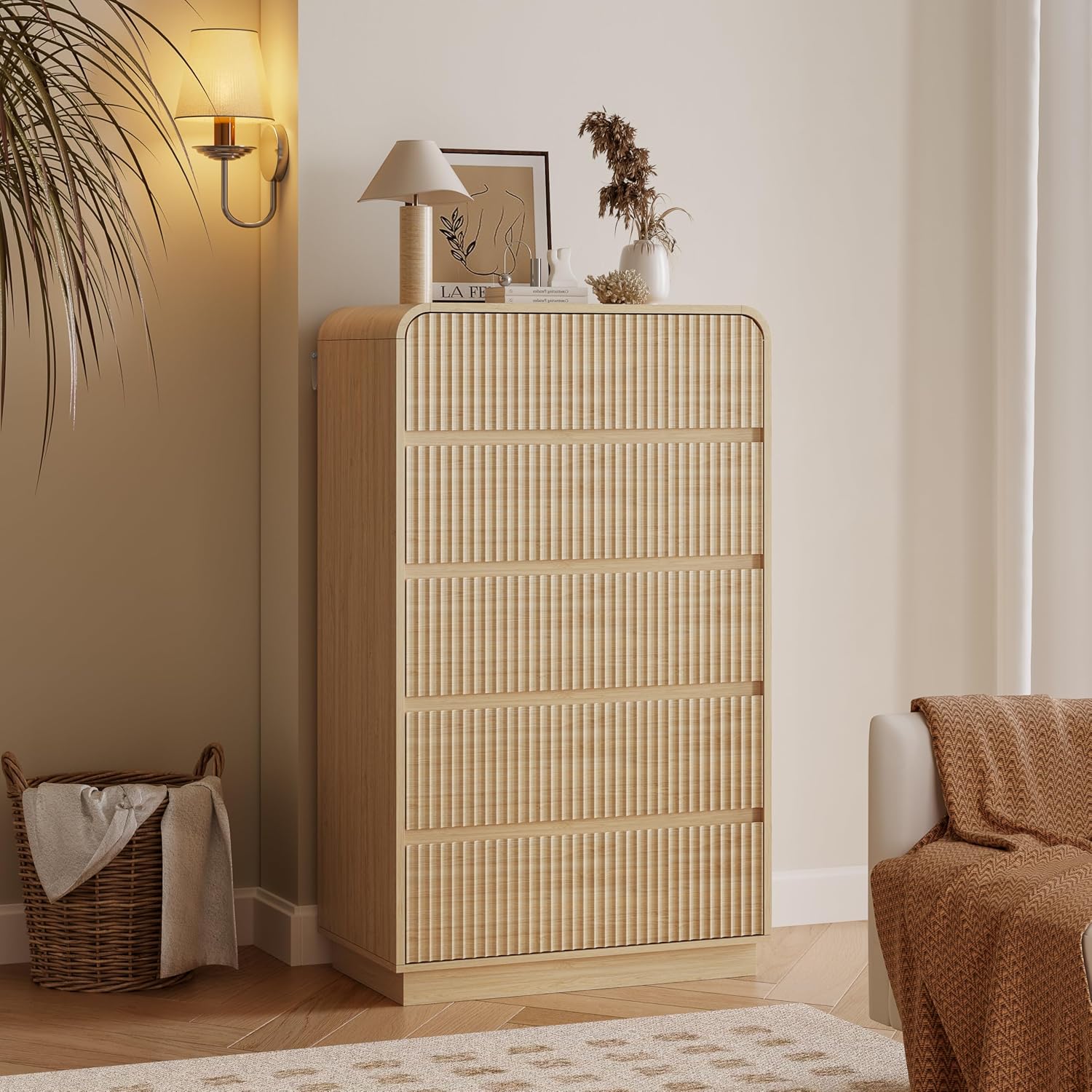 BORNOON Tall Dresser for Bedroom with 5 Drawers, Fluted Chest of Drawers with Round Curved Corner, Hidden Handles, Modern Wood Storage Organizer for Bedroom, Nursery, Living Room