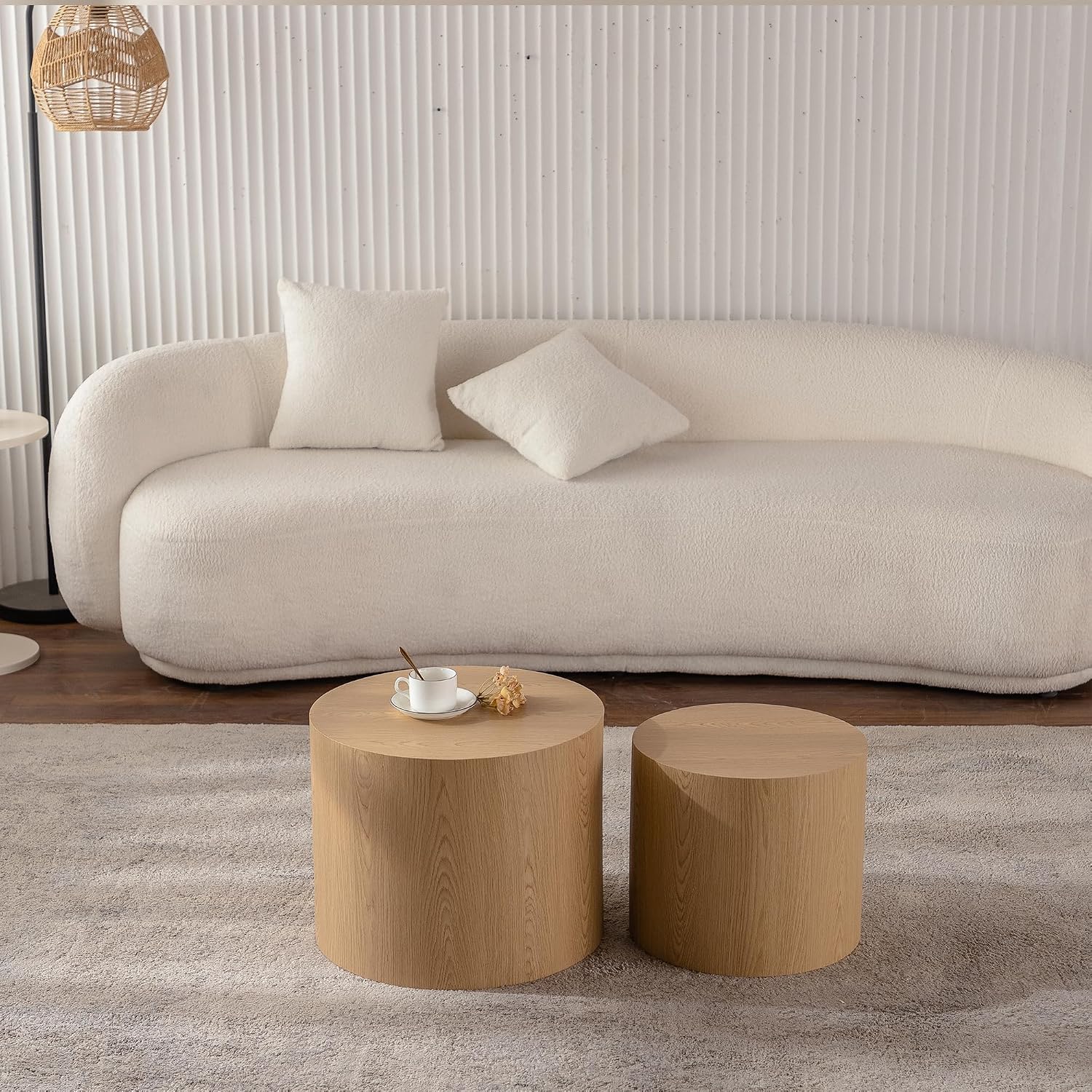 GDFStudio Round Nesting Coffee Table Set of 2, Modern Wooden Accent Side Table, Space Saving Small Circular Tea Coffee Tables and End Tables Sets for Living Room Small Space, No Assembly, Natural Wood