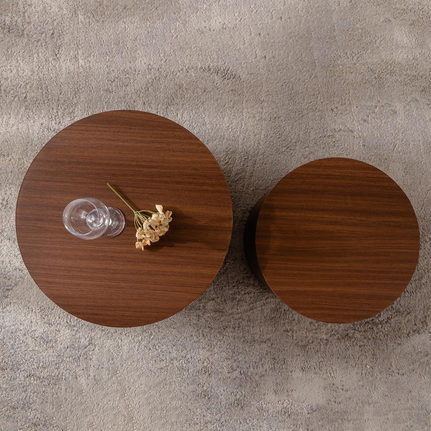 GDFStudio Round Nesting Coffee Table Set of 2, Modern Wooden Accent Side Table, Space Saving Small Circular Tea Coffee Tables and End Tables Sets for Living Room Small Space, No Assembly, Walnut
