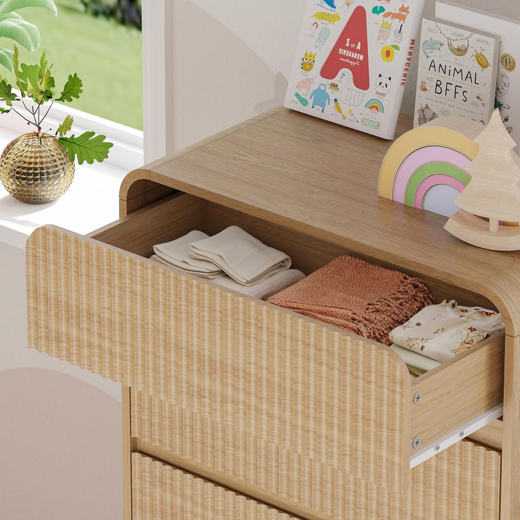BORNOON Tall Dresser for Bedroom with 5 Drawers, Fluted Chest of Drawers with Round Curved Corner, Hidden Handles, Modern Wood Storage Organizer for Bedroom, Nursery, Living Room